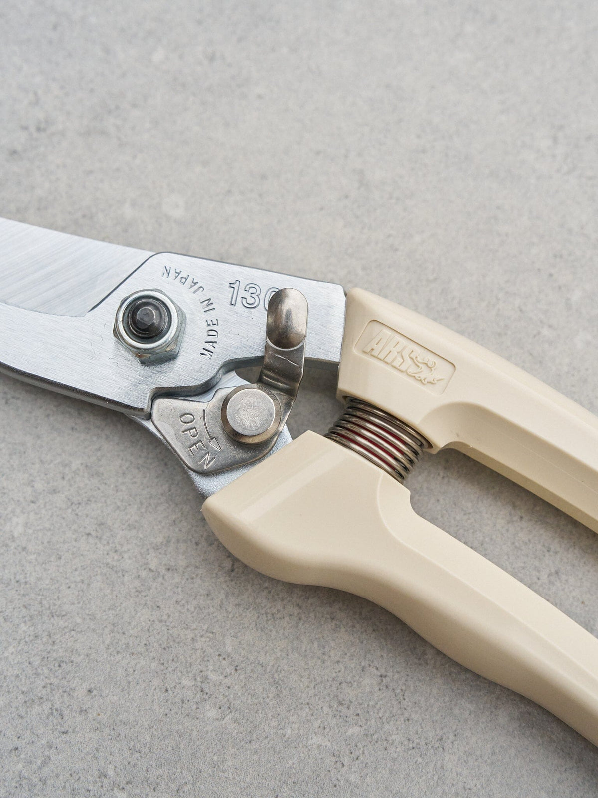 Beskærersaks ARS 130DX-Creme 
